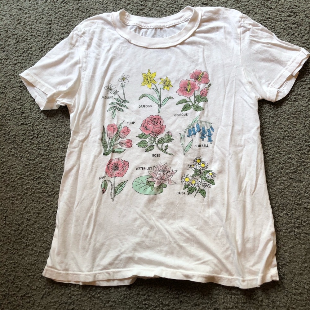 pacsun white flower graphic tee